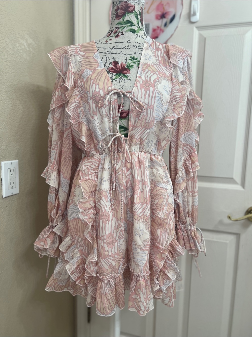 NWT Ted Baker Irvete Soft Ruffle Chiffon Playsuit Romper Coral Pink Size 1